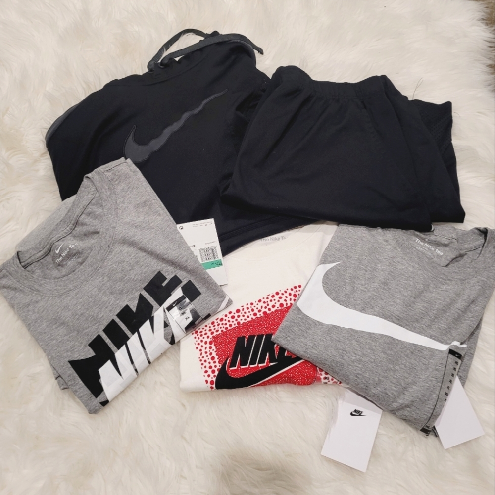 Mens Nike Clothes
